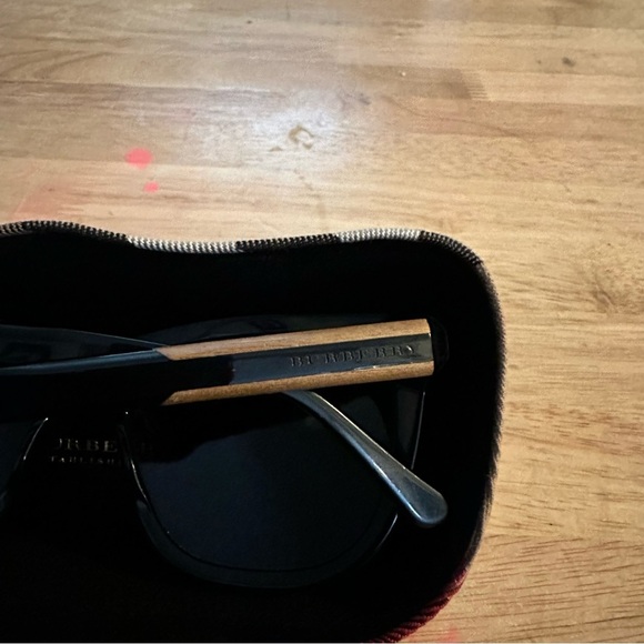 Vintage Burberry Sunglasses With Case Preowned very good condition main image 4